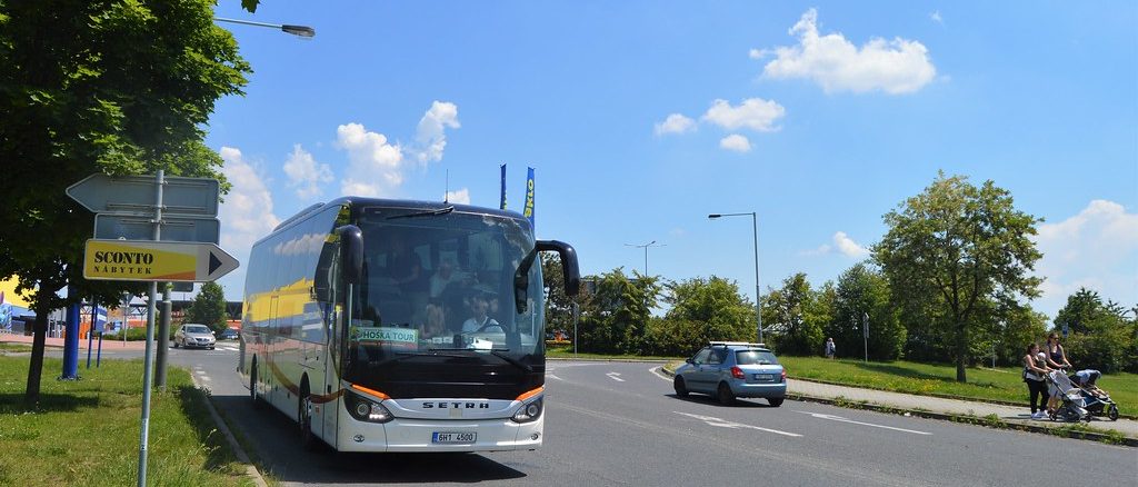 Autobus - autokar - Praha - Černý Most